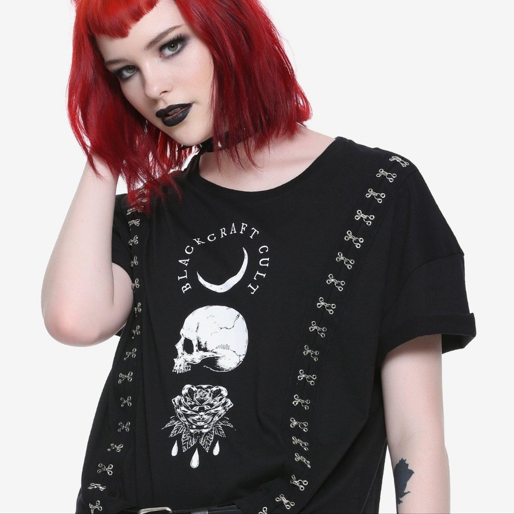 BlackCraft Hook & Eye Closure Girls Top Hot Topic Exclusive